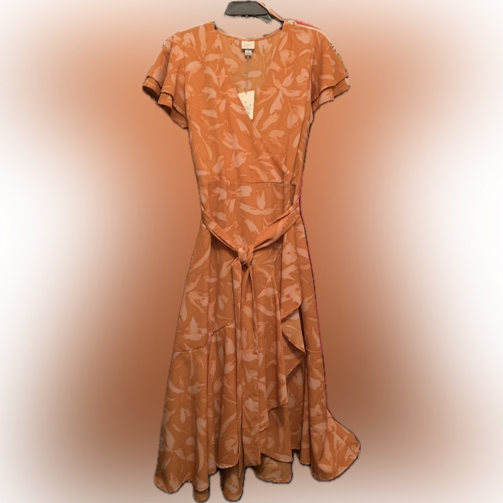 Beautiful flowy dress🧡
